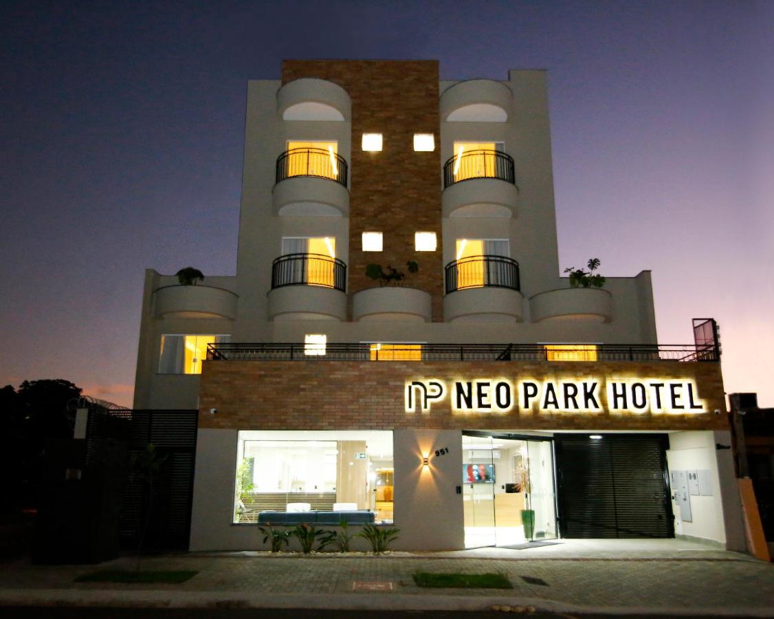 Neo Park Hotel Маринга Екстер'єр фото