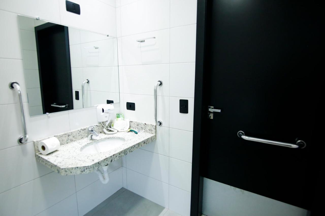Neo Park Hotel Маринга Екстер'єр фото