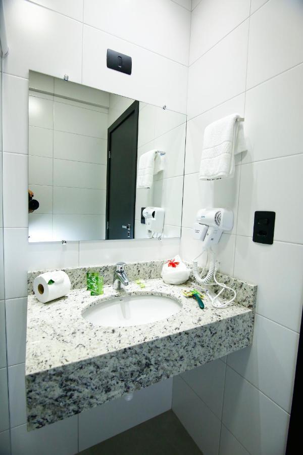 Neo Park Hotel Маринга Екстер'єр фото