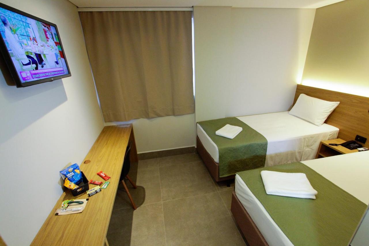 Neo Park Hotel Маринга Екстер'єр фото